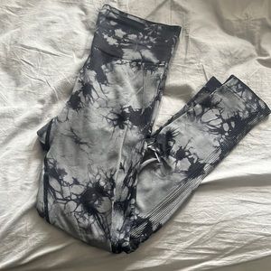 High waisted leggings